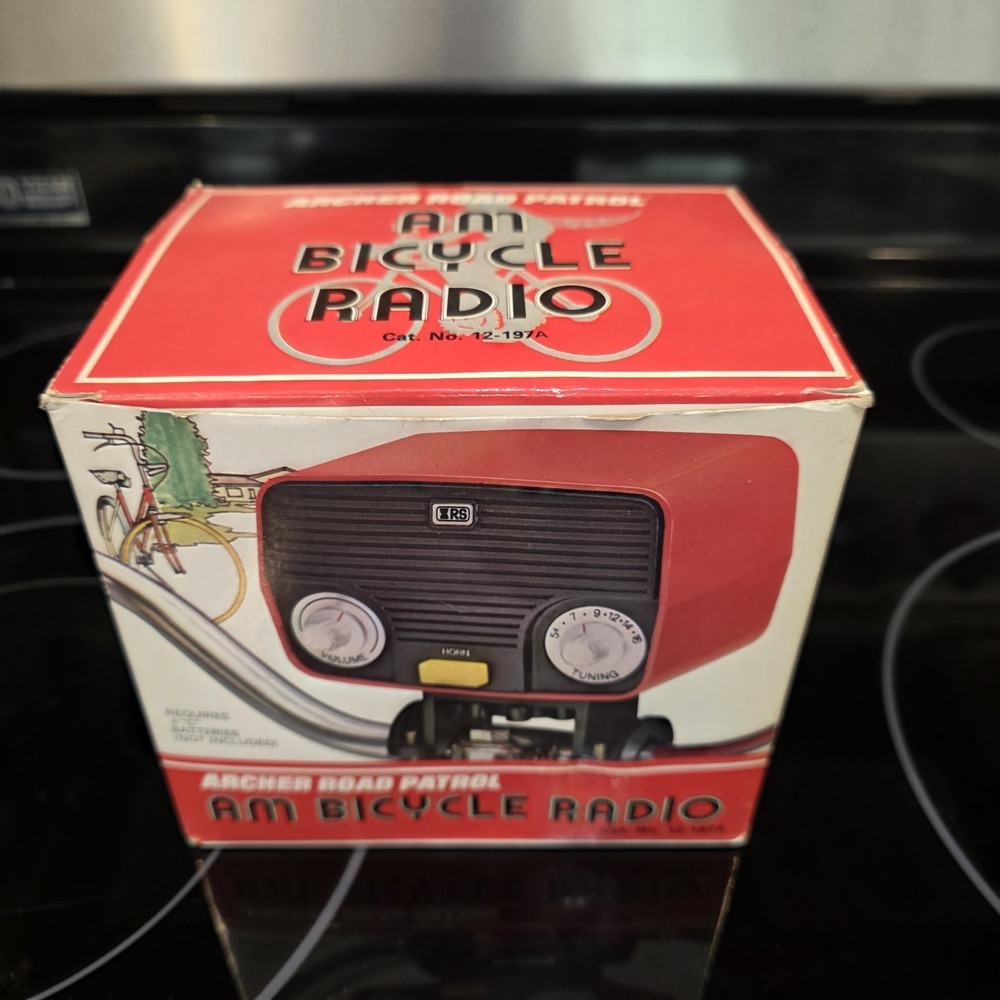 Vintage NIB Archer Road Patrol AM Bicycle Radio Radio Shack Cat. No. 12-197A NEW